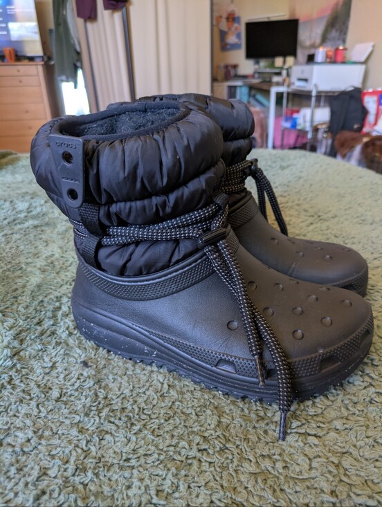 CROCS Shoes - Crocs Neopuff Black Size 7